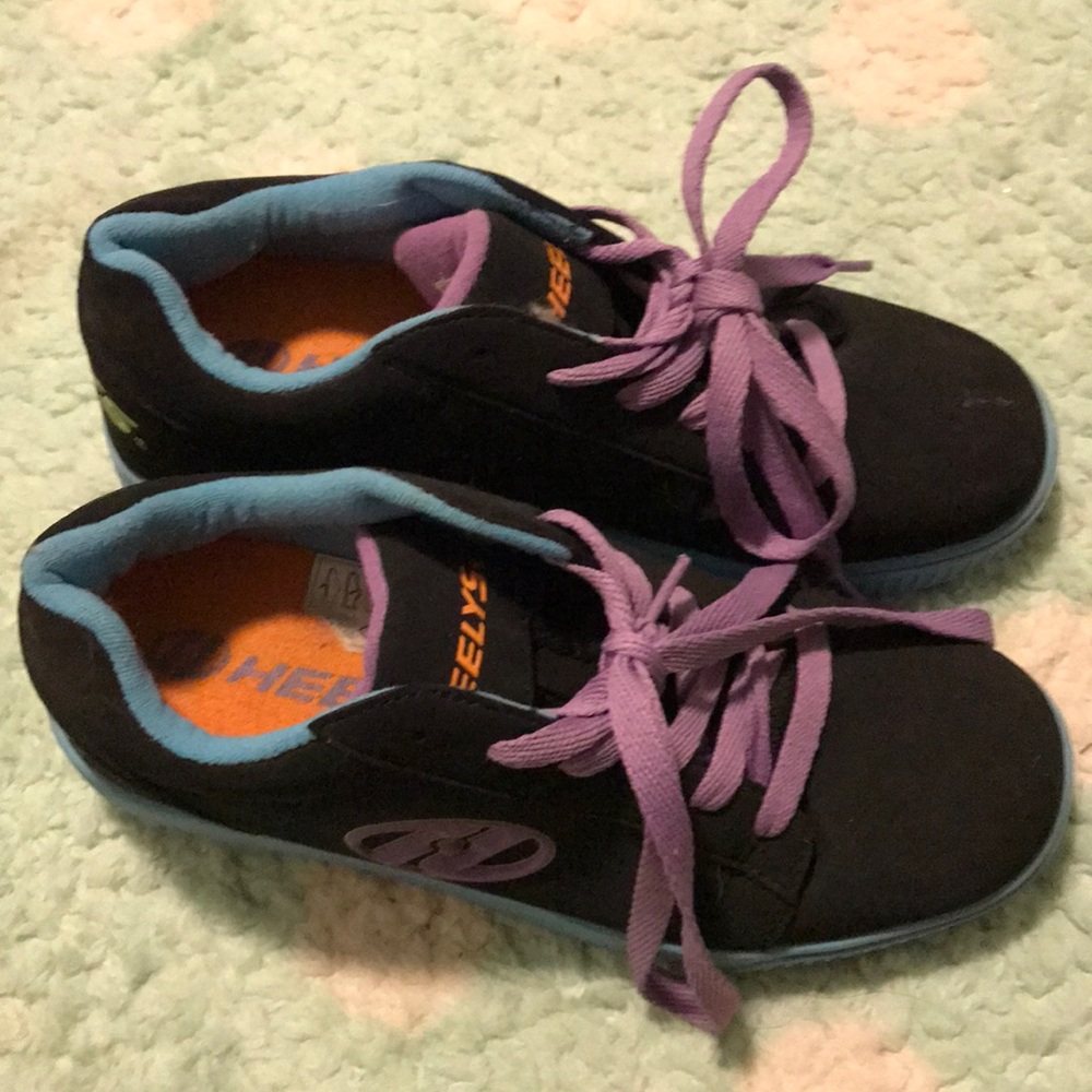 Black and teal heelys!